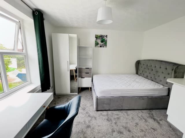 room 4