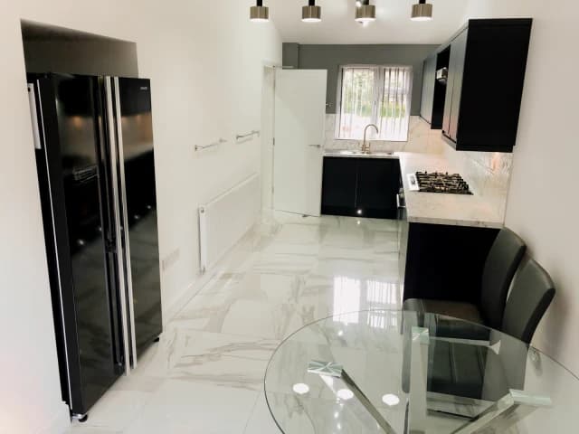 82 Charter Avenue image