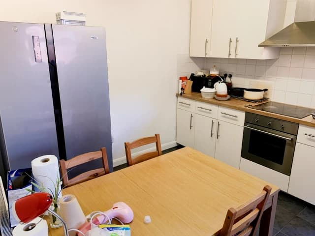 222 Charter Avenue image 4