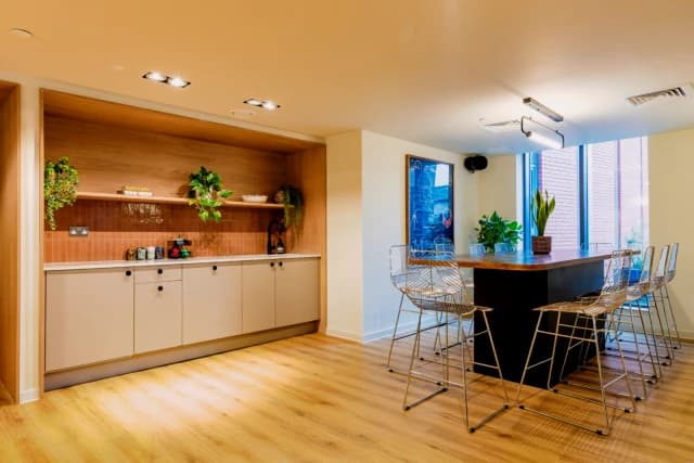 Swan Street House image