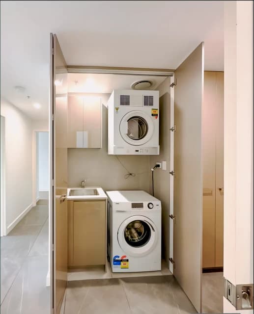 3 bed 2 baths