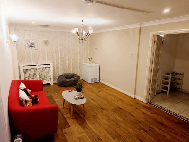 80a Bransford Avenue image 2
