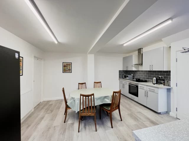 165 Charter Avenue image