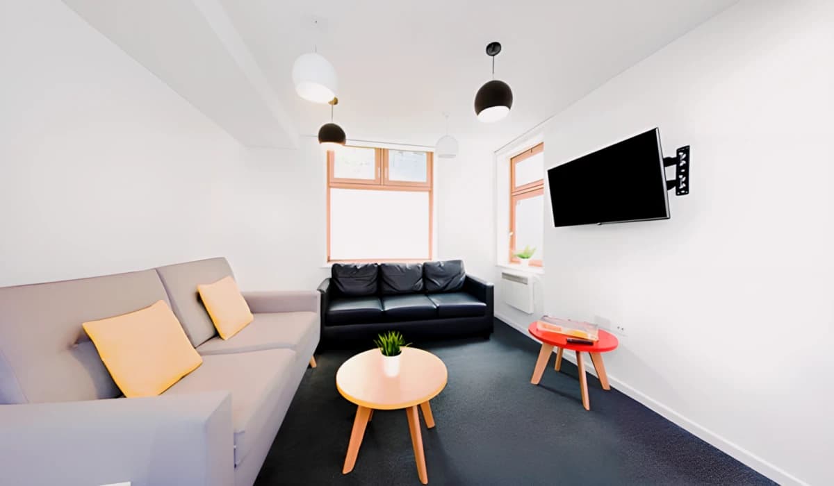 Lit Station Court Residence image