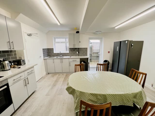 165 Charter Avenue image