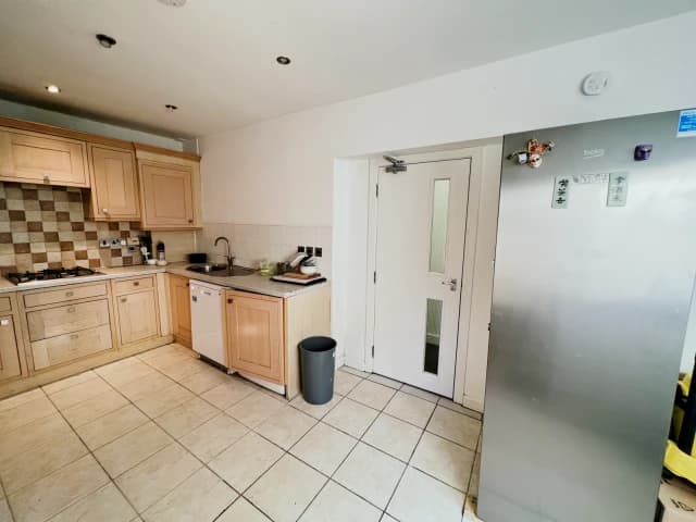 183 Charter Avenue image