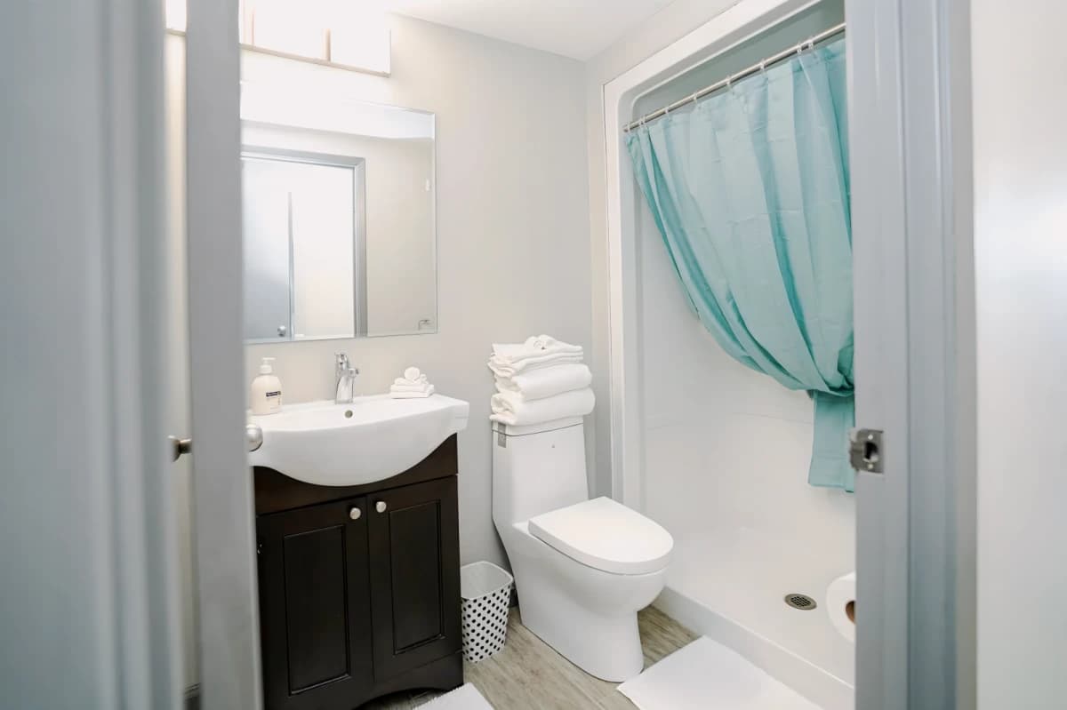 255 Sunview St image