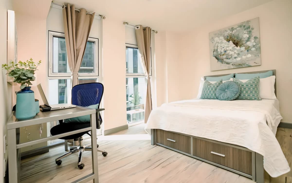 256 Lester Street image