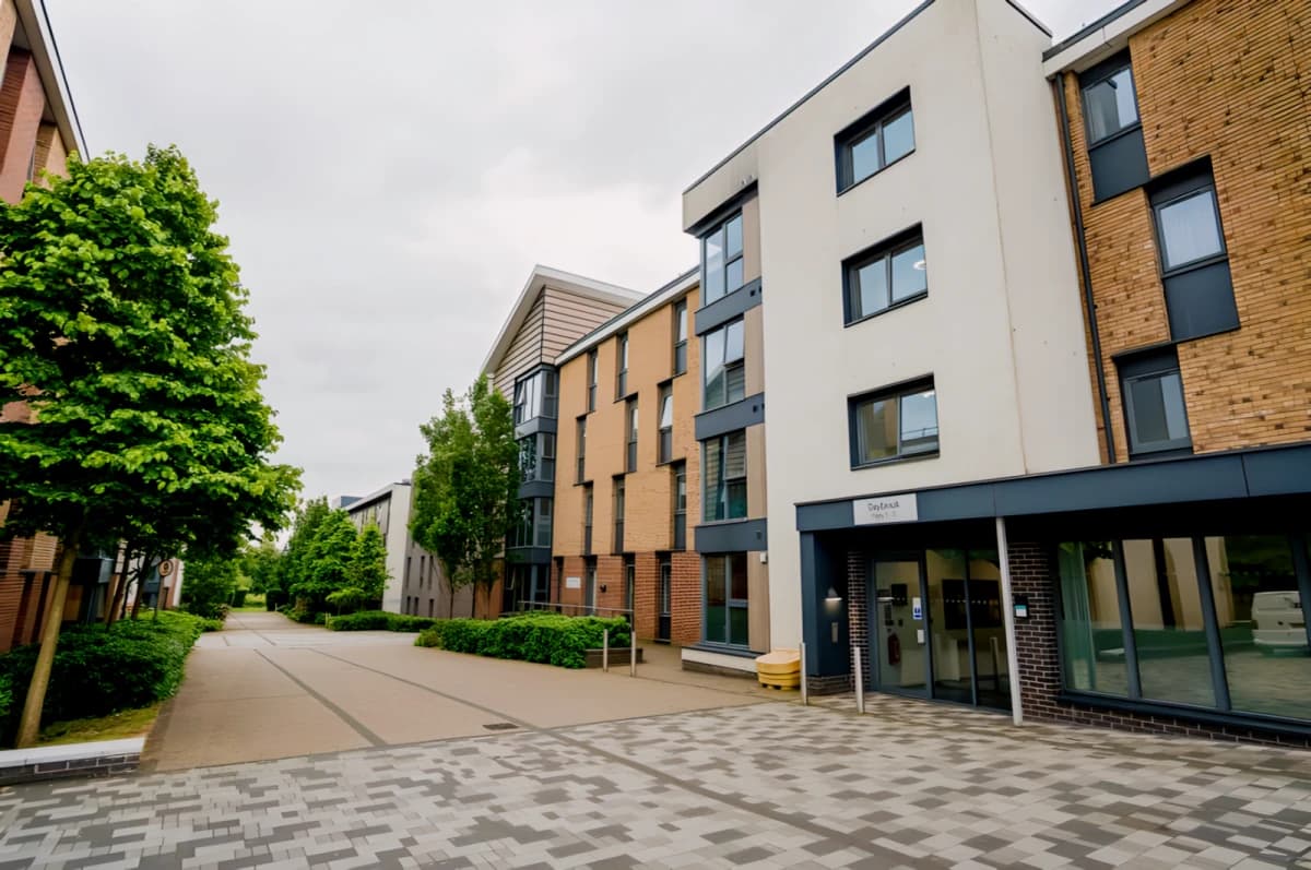 New Hall image 3