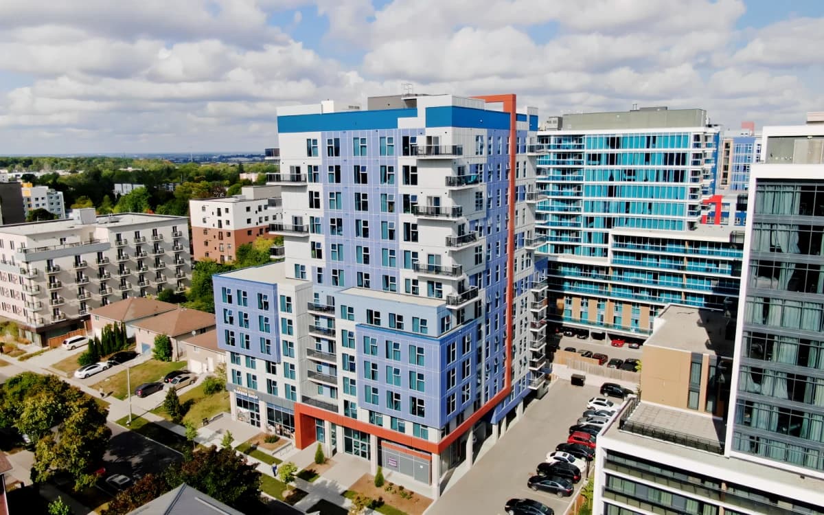 256 Lester Street image 2