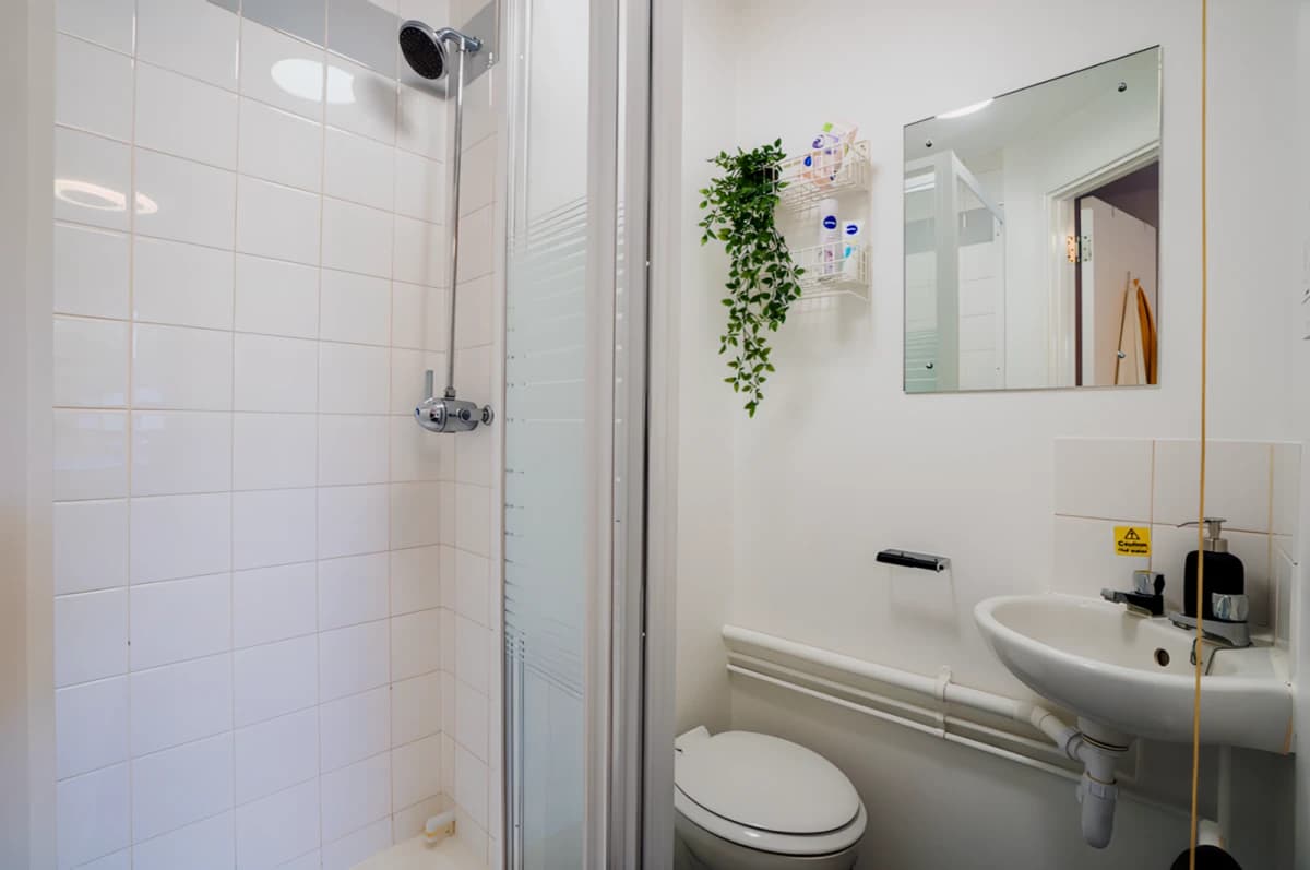 Standard Ensuite