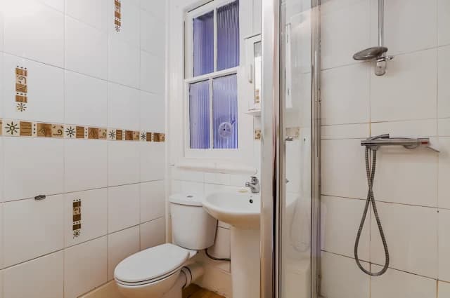2 Bed 1 Bath, Flat 4, 26-28