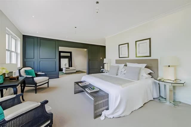 6 Bed 4 Bath, 2
