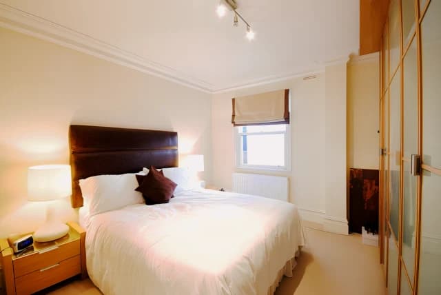 2 Bed 1 Bath, Flat 2, 9