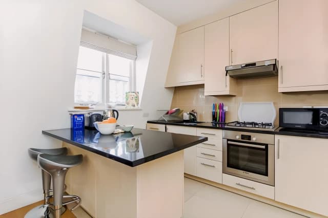 2 Bed 1 Bath, Flat 5, 5