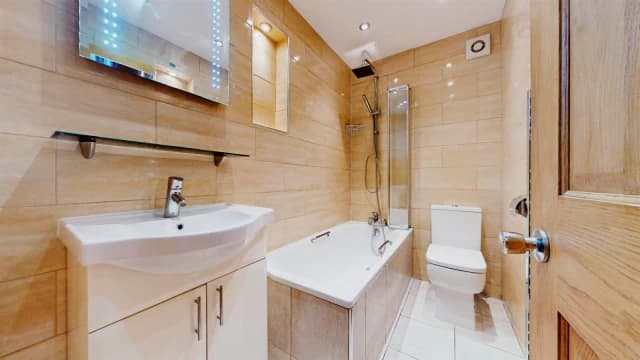 1 Bed 1 Bath, Flat 4, 62-64