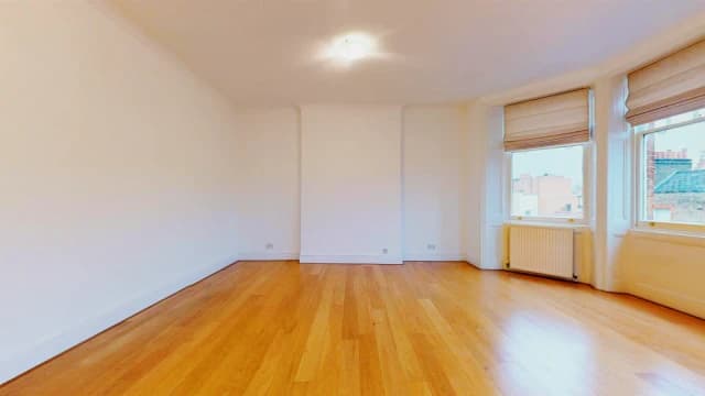 4 Bed 3 Bath, 49