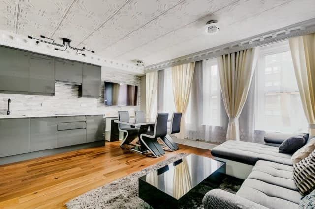 2 Bed 2 Bath, Second Floor Flat, 92