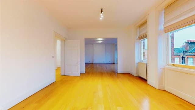4 Bed 3 Bath, 49