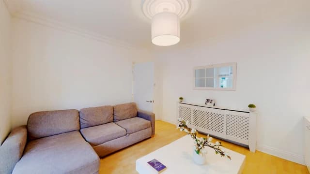 2 Bed 1 Bath, Flat 1, 21