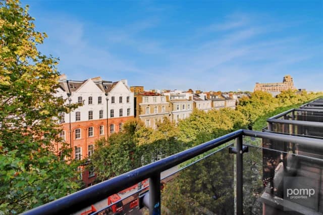 2 Bed 1 Bath, 38 Savoy Court, 245