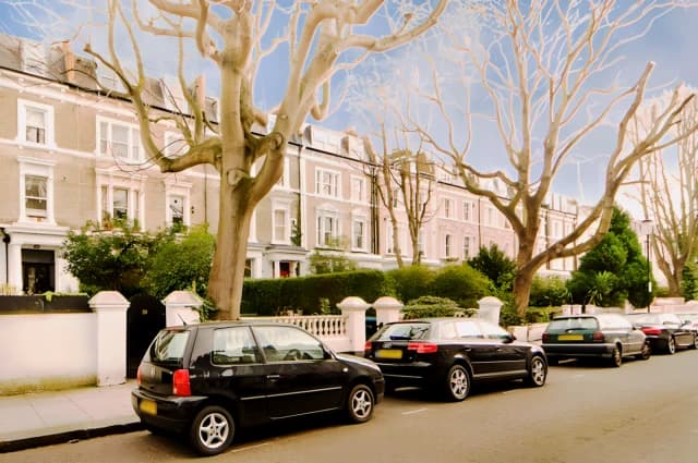 2 Bed 1 Bath, First Floor Flat, 25