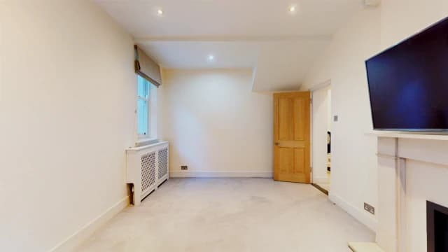 1 Bed 1 Bath, Flat D, 25