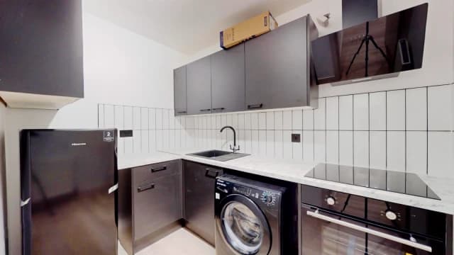2 Bed 2 Bath, Flat 15, 62-64
