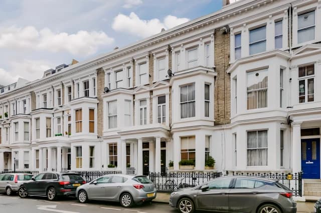 2 Bed 2 Bath, Second Floor Flat, 92