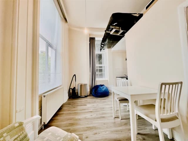 1 Bed 1 Bath, Flat 9, 149