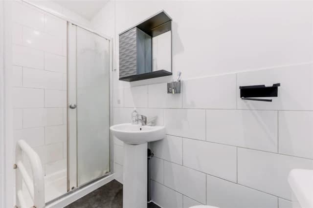 Studio, Flat 9, 66