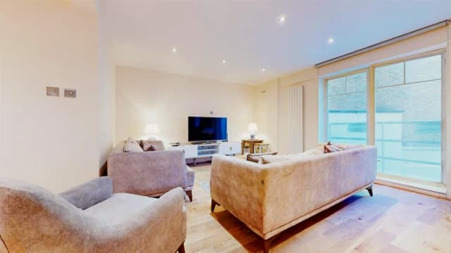 3 Bed 2 Bath, Flat 3, 20