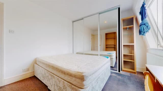 3 Bed 1 Bath, Flat A Rupert House, 52-53