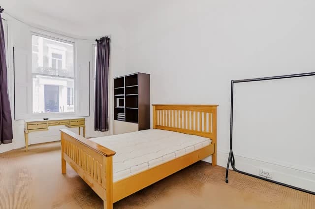 2 Bed 1 Bath, Flat 4, 26-28