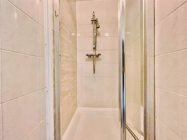 1 Bed 1 Bath, Flat 9, 149