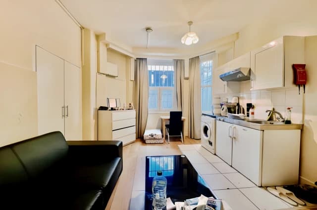 Cromwell Road, Earls Court
