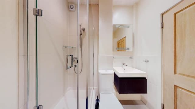 1 Bed 1 Bath, Flat D, 25