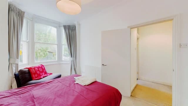 2 Bed 1 Bath, Flat 1, 21