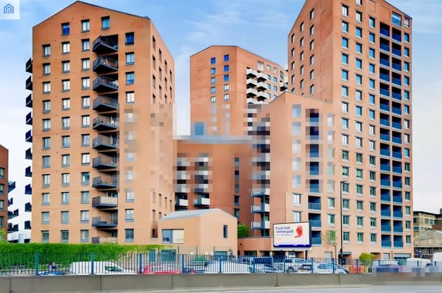 RL-Skyline Apartments, Makers Yard, E3