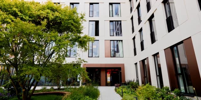 Outdoor Features
