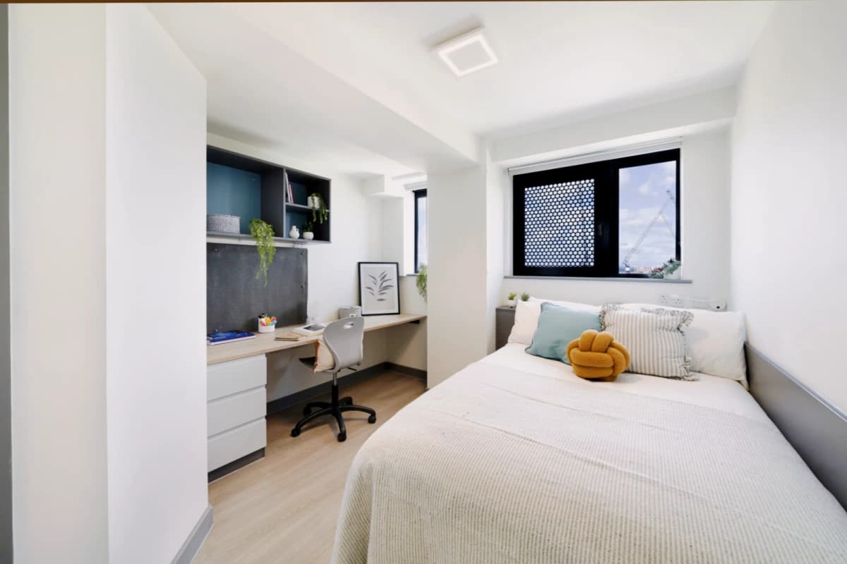Canvas Capital House image