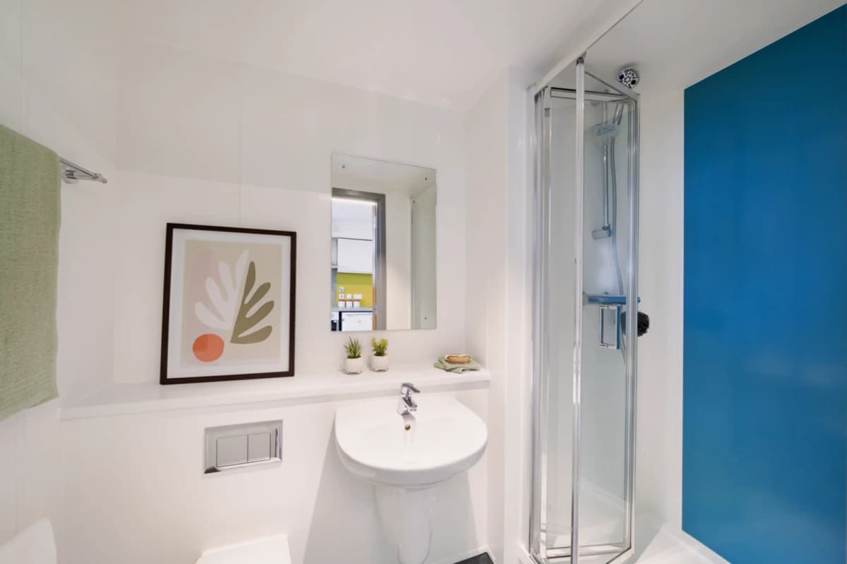 Canvas Capital House image