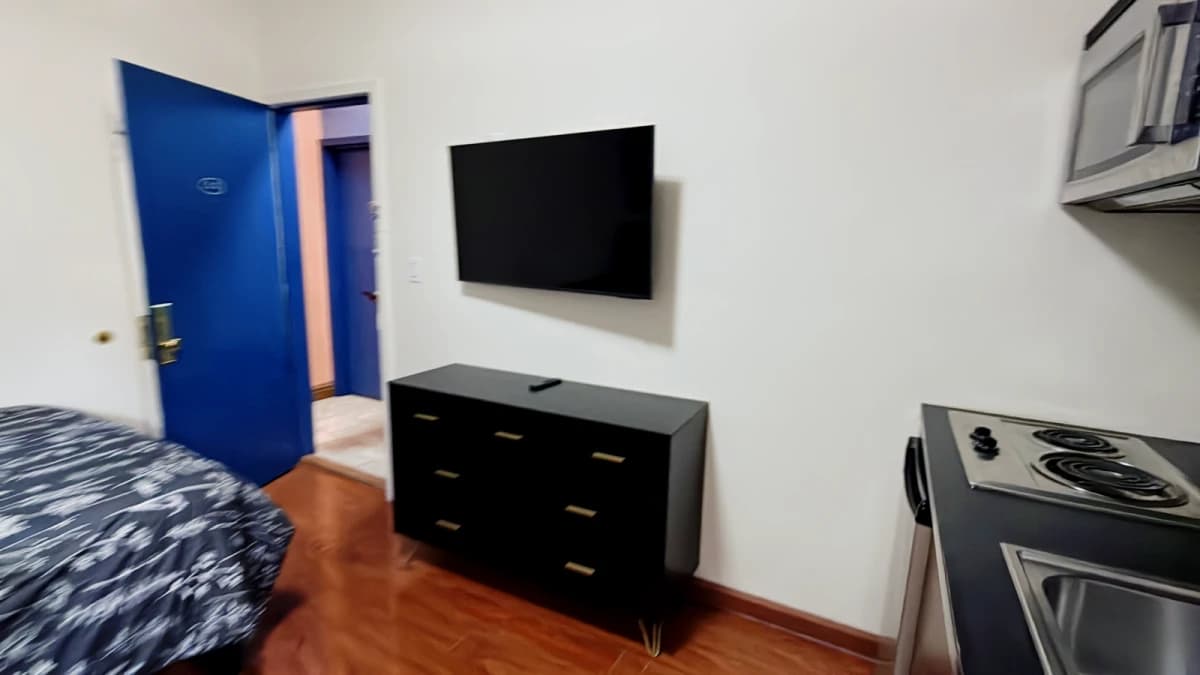 Central Park Apartments NYC image