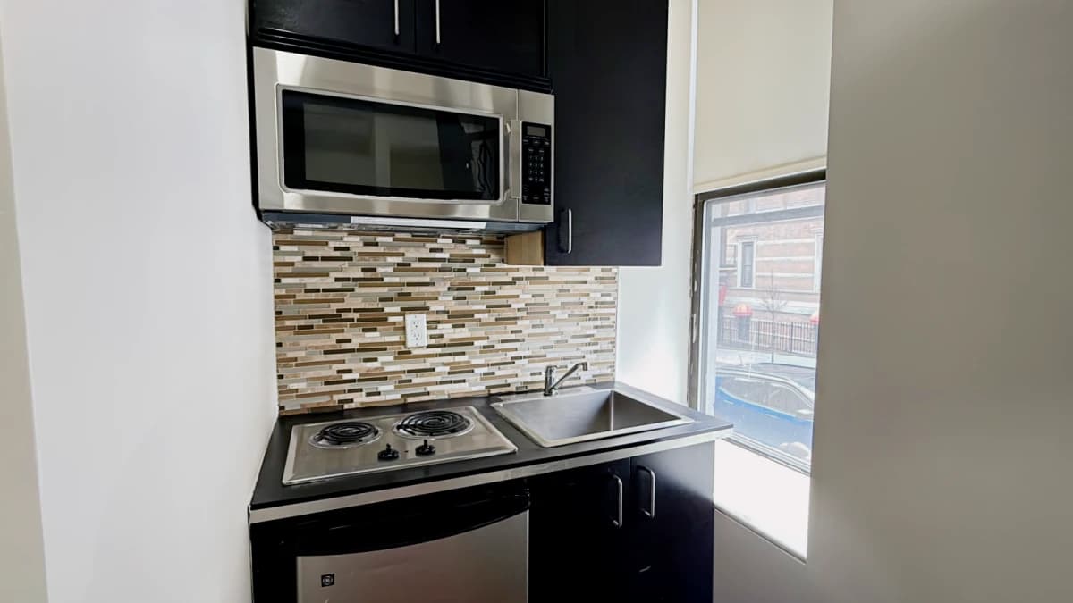 Central Park Apartments NYC image