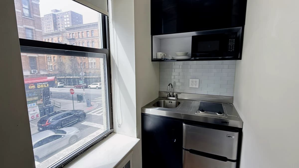 Central Park Apartments NYC image