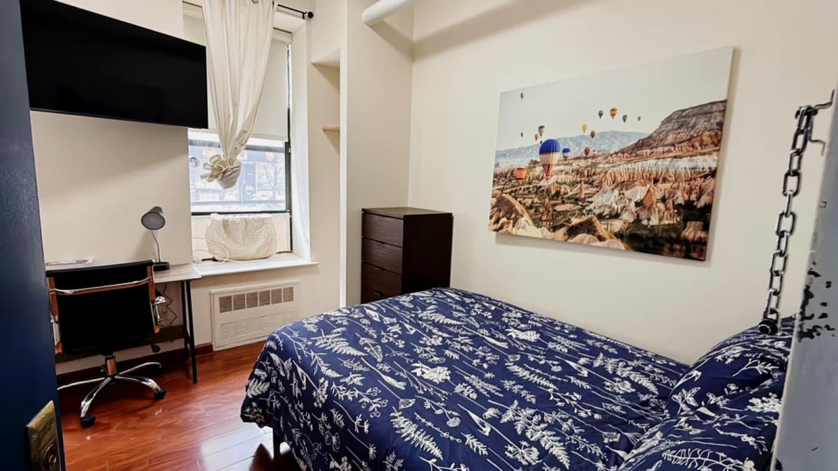 Central Park Apartments NYC image