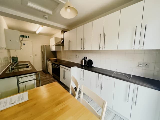 55 Charter Avenue image