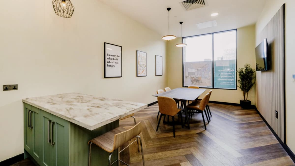 Fontenoy Apartments image