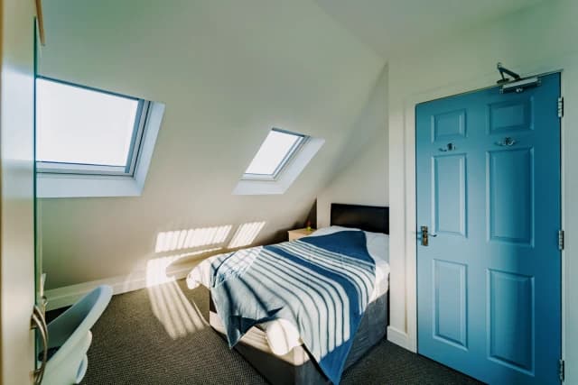 room 8