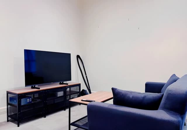 Master Room 1